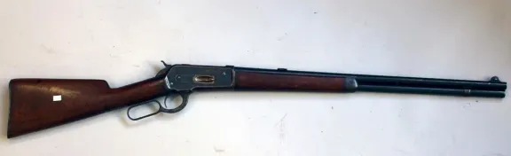 Another view of Winchester Model 1886